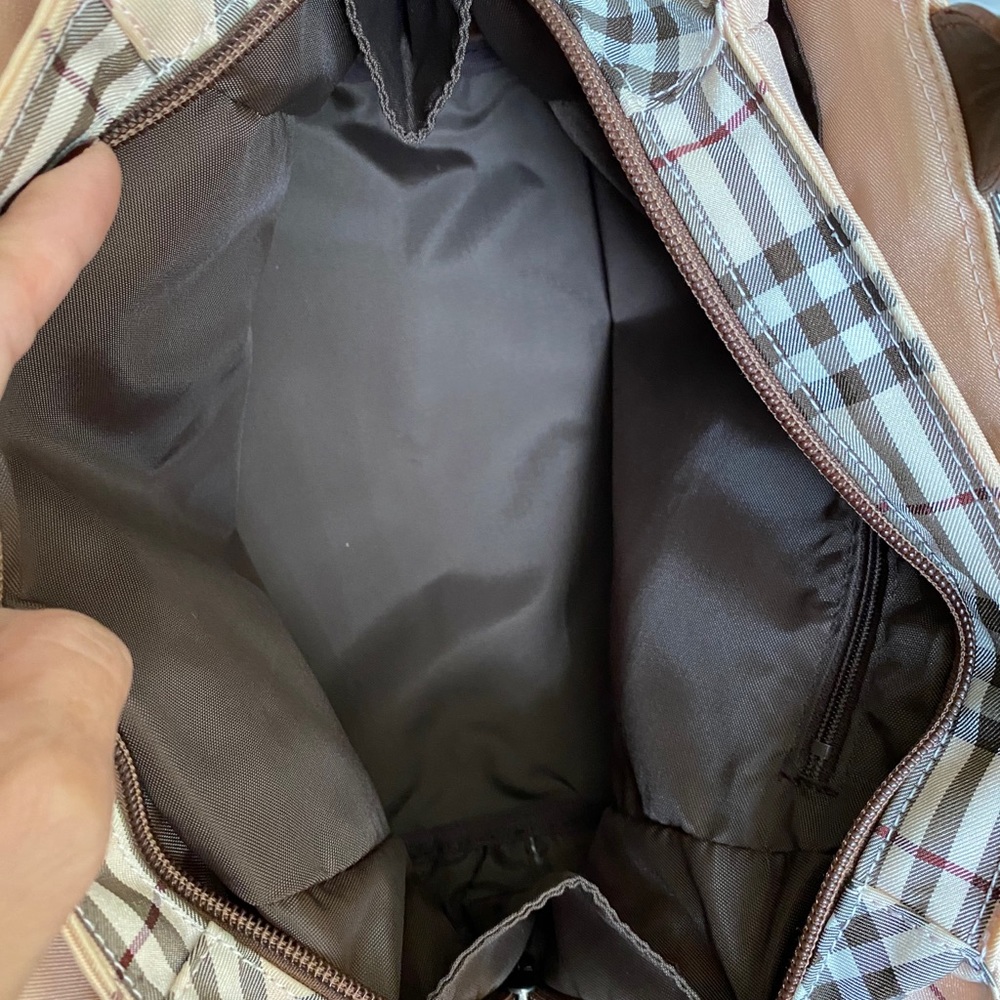 Burberry - Picture 4 of 11